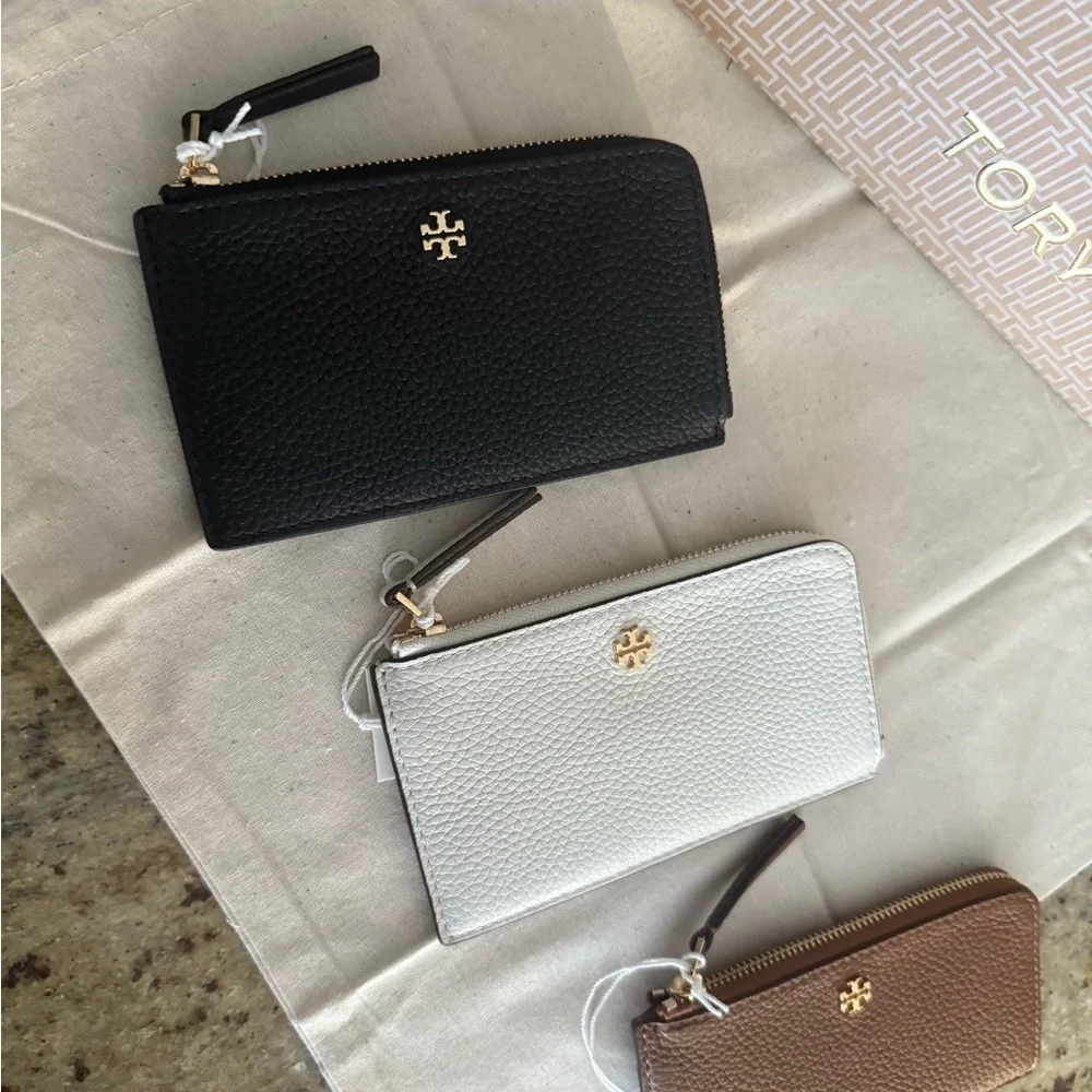 Tory Burch Blake cardholder zip Textured Leather $each